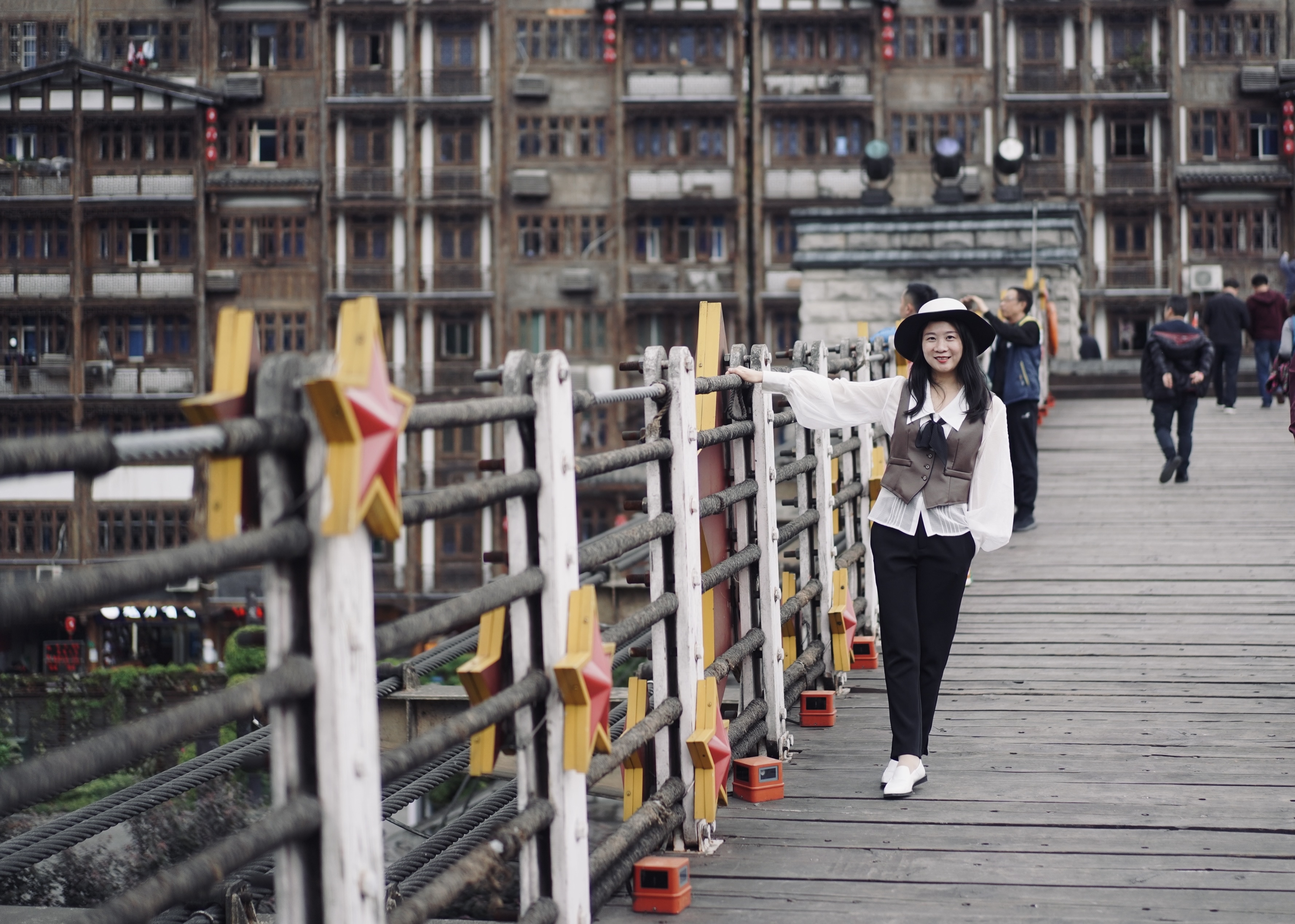 贵州黔东南千与千寻,茅台镇千与千寻