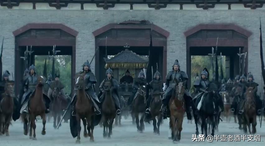 谥号好食邑多：同为吕布八健将，臧霸降曹后地位为啥比张辽高？