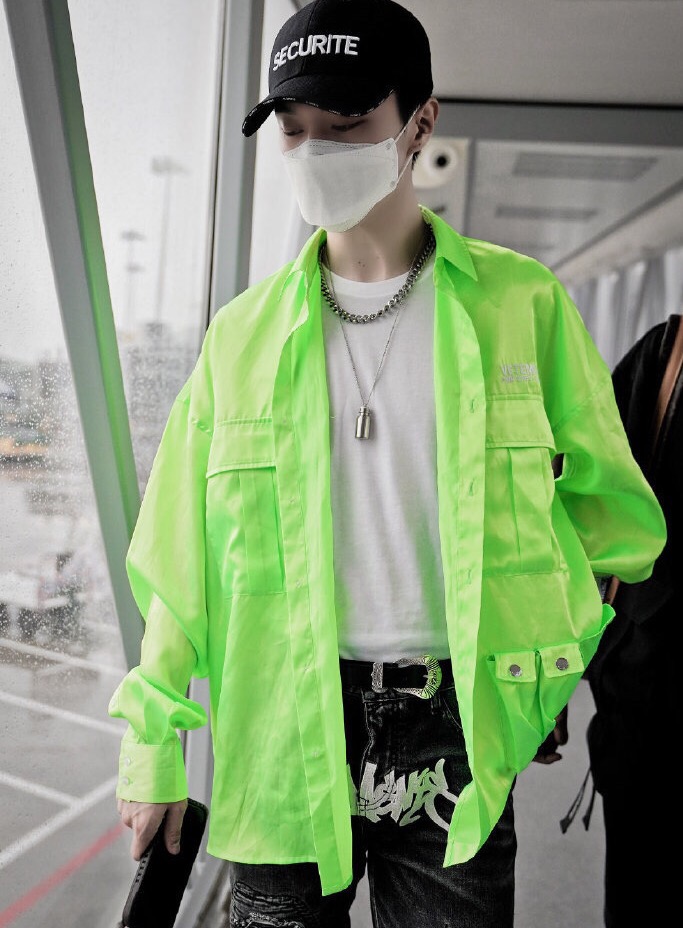 范丞丞同款毛衣外套蓝色格子 (范丞丞穿搭风格)