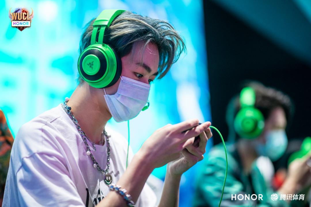 荣耀连续总冠名WUCL，高校电竞市场有多“香”？