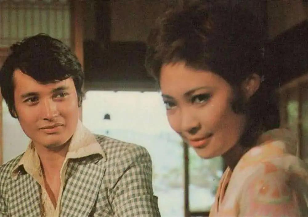 73岁影后萧芳芳:周星驰的理想爱人,与李连杰亲如母子