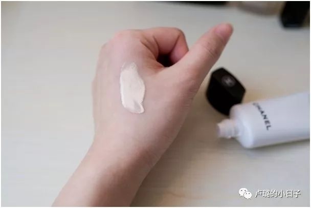 气垫粉底遮瑕持久不卡粉,气垫粉底bb新手推荐