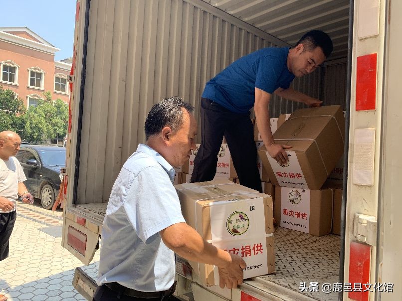 洪水无情人间有爱感谢救援队,洪水无情人有情爱心捐助暖人心