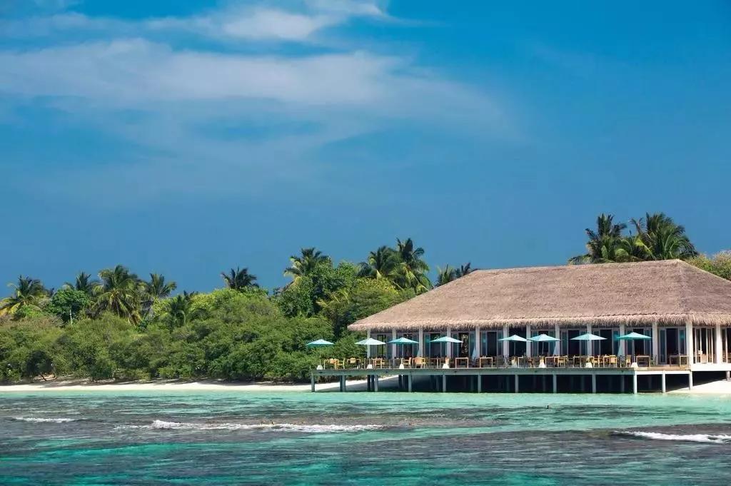 马尔代夫七星选岛全攻略,马尔代夫沙滩别墅出海游泳