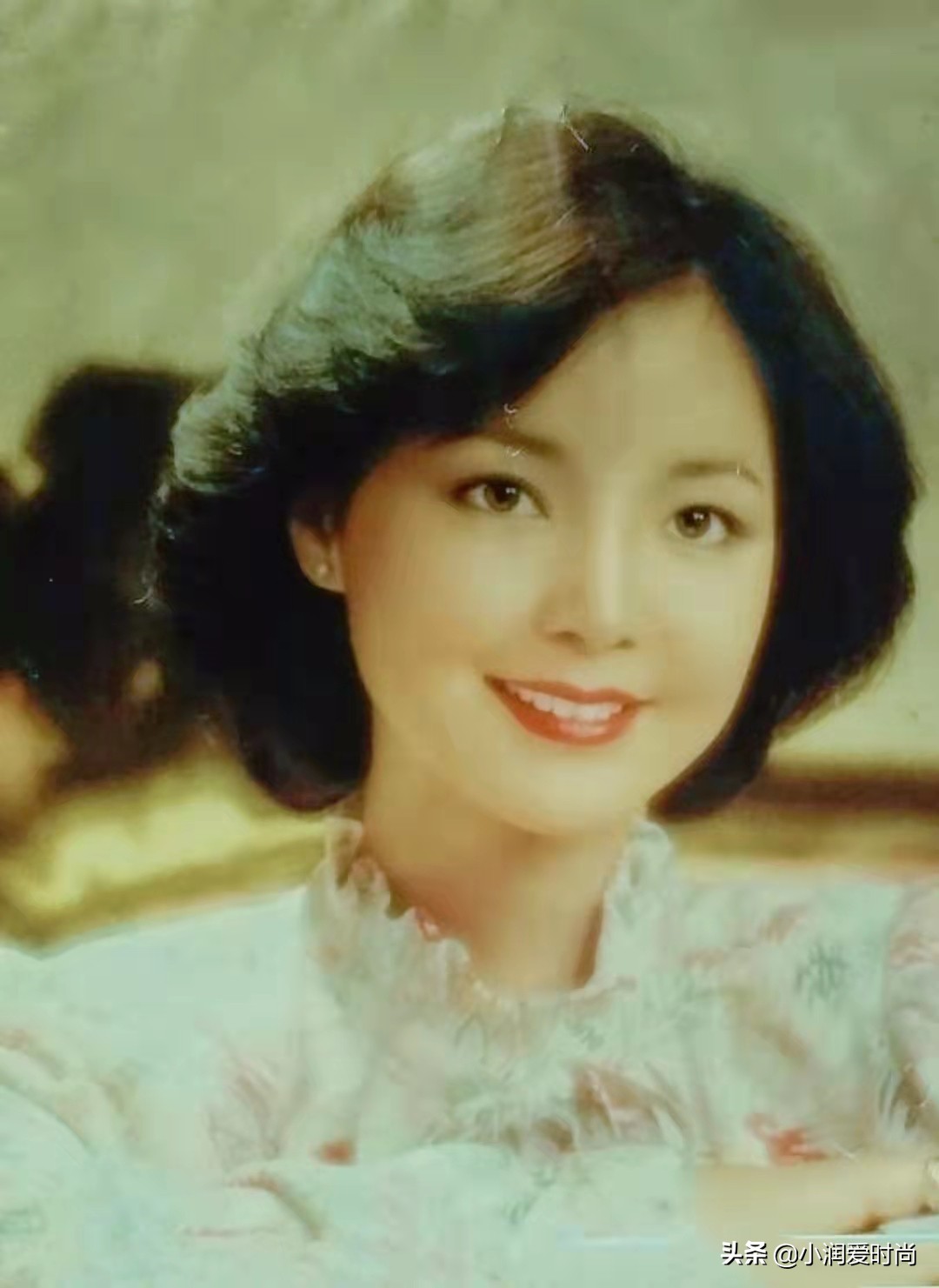 脸小不烫头发适合什么发型图片,脸盘大头发蓬松适合什么发型