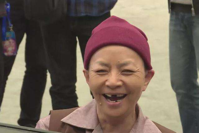 孩子爱吃甜食一嘴小黑牙，此招一出，父母小孩都快乐