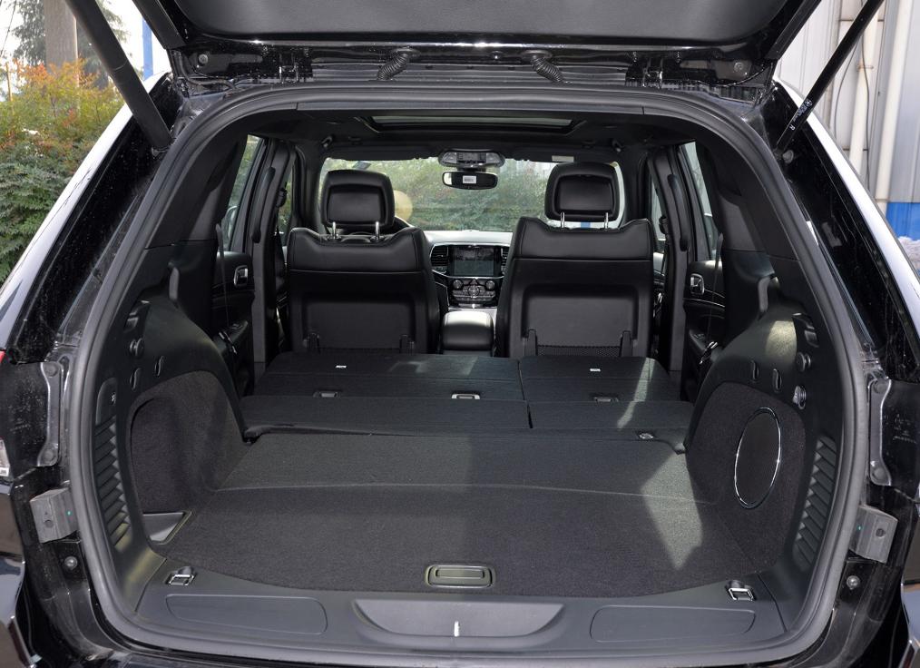 大切诺基2020款3.0功能详细讲解,大切诺基3.0价格