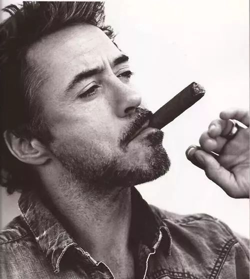 钢铁侠以前爱吸毒吗,钢铁侠吸毒史真实事件