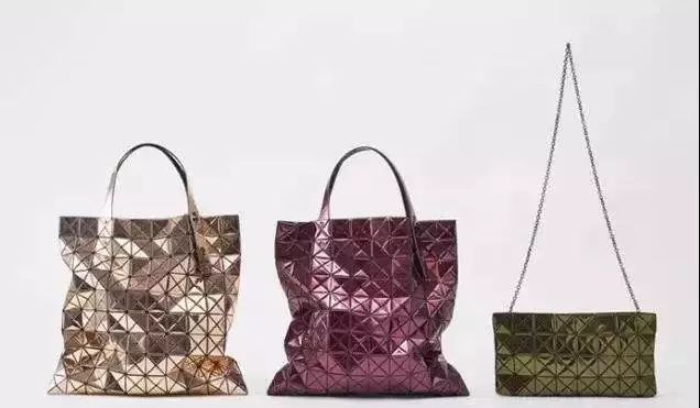 三宅一生菱格包经典色,日本菱格包三宅一生真假