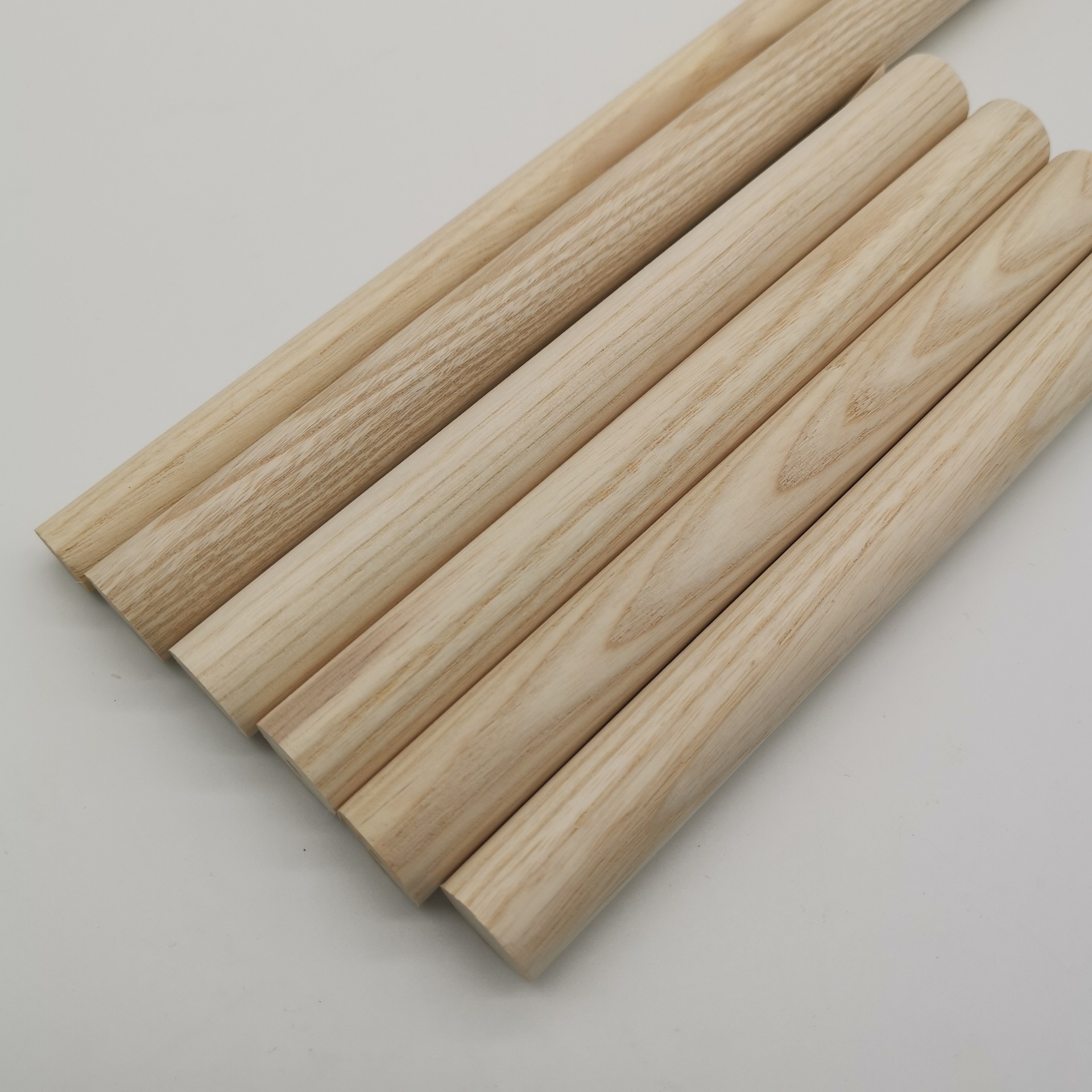 胡桃木家具和柚木哪个好一点,家具胡桃木和橡木哪种好一些