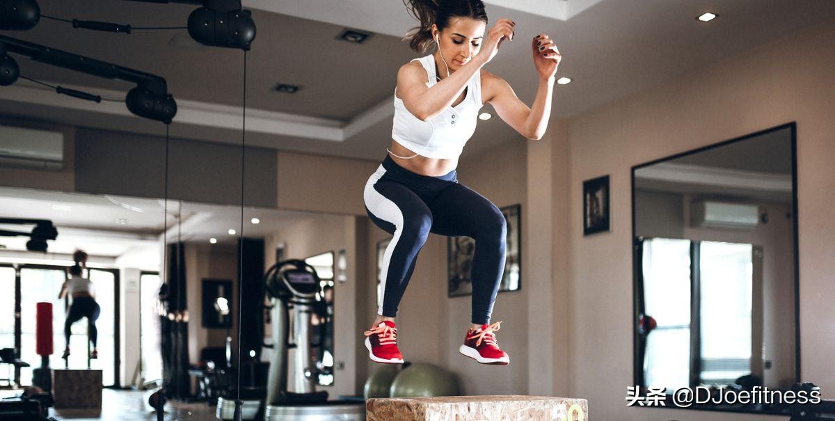 深蹲的正确方法和技巧练腿,深蹲只是练腿的运动吗
