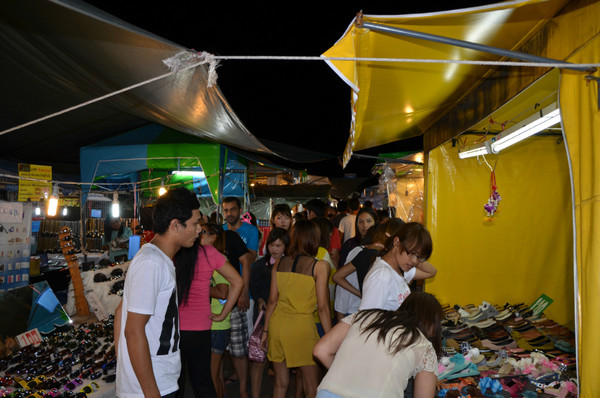 在曼谷买东西去普吉岛机场退税,普吉岛购物清单及价格