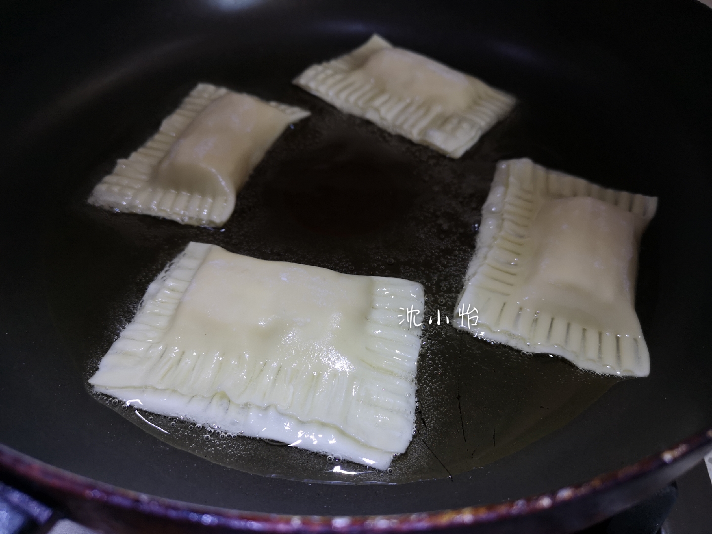 饺子皮和馄饨皮可以做什么好吃的,馄饨皮和饺子皮怎么做才好吃呢