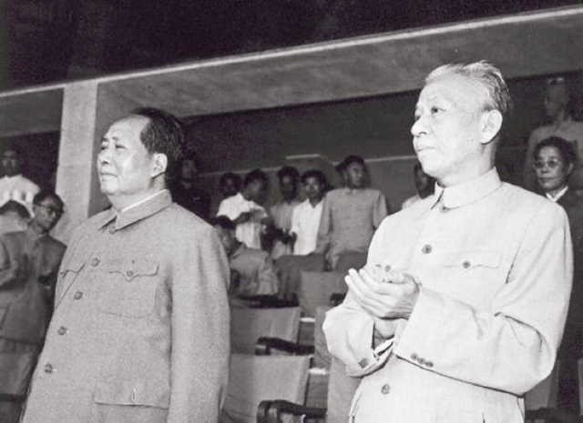 毛*东泽**如何评价周恩来、*少奇刘**、*德朱**、*小平邓**、*云陈**、瞿秋白？