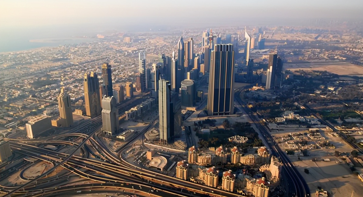 迪拜酋长和世界首富,迪拜酋长身家220亿美元