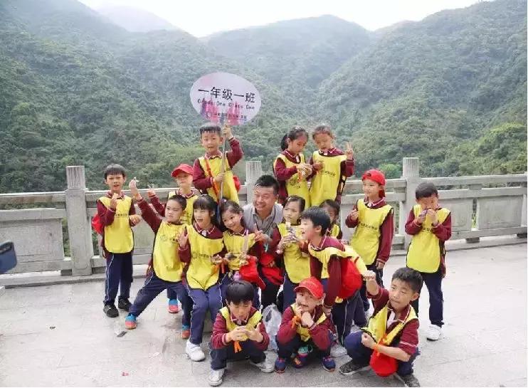 @华美学子与家长，你有一本专属纪念册请注意查收