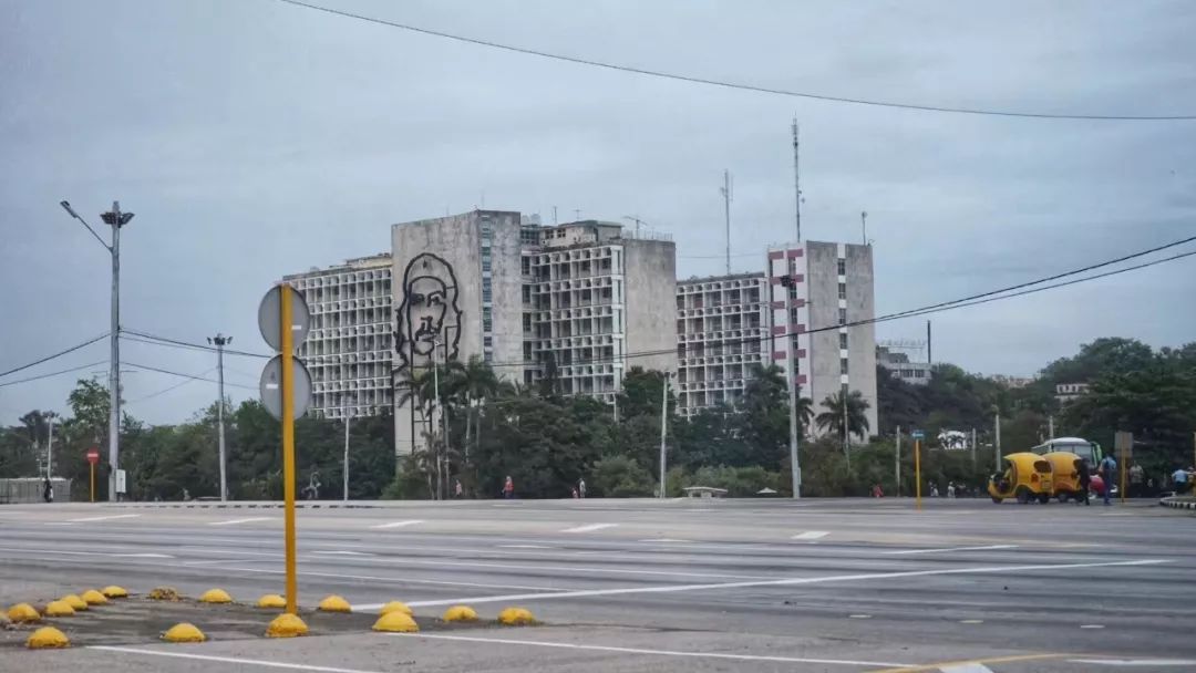 美国西海岸（碰撞）古巴哈瓦那