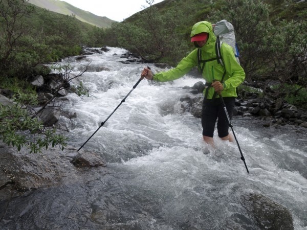 冲锋衣怎么选购才能好,如何选择冲锋衣及选购技巧