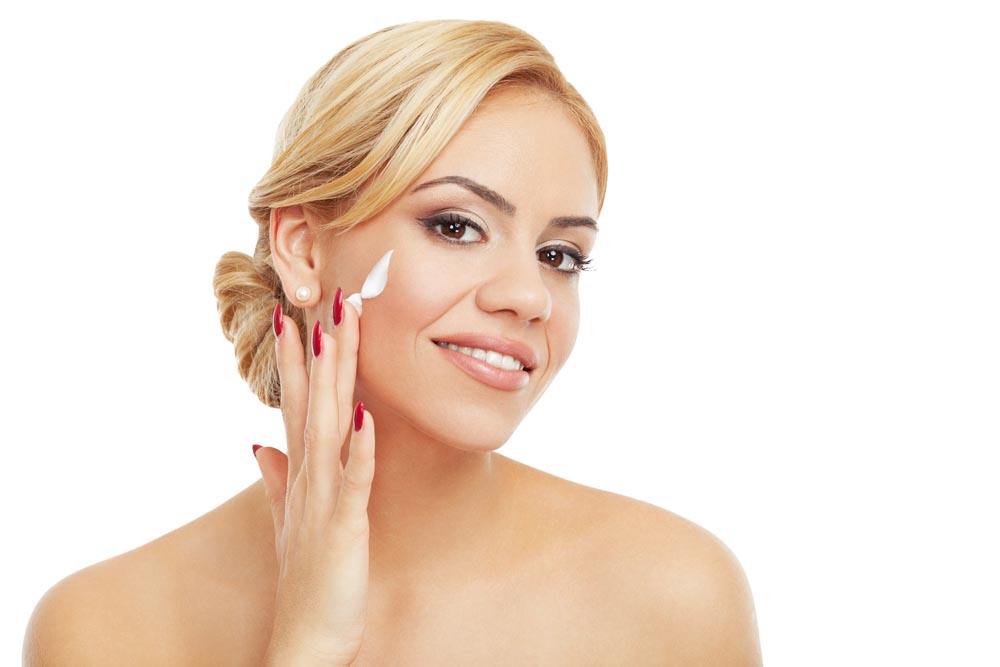 正确的化妆顺序和所需的化妆品,化妆的正确步骤顺序不卡粉不脱妆