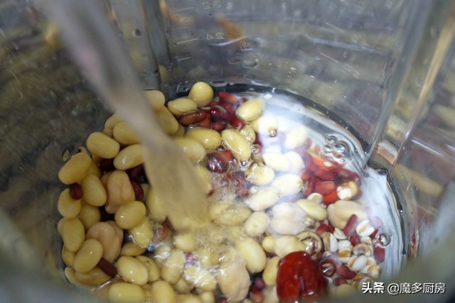 教你在家做3种五谷豆浆,如何用豆浆机自制豆浆又浓又好吃