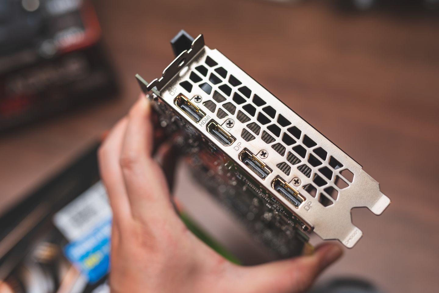 itx小钢炮需要什么,itx白色小钢炮安装教程