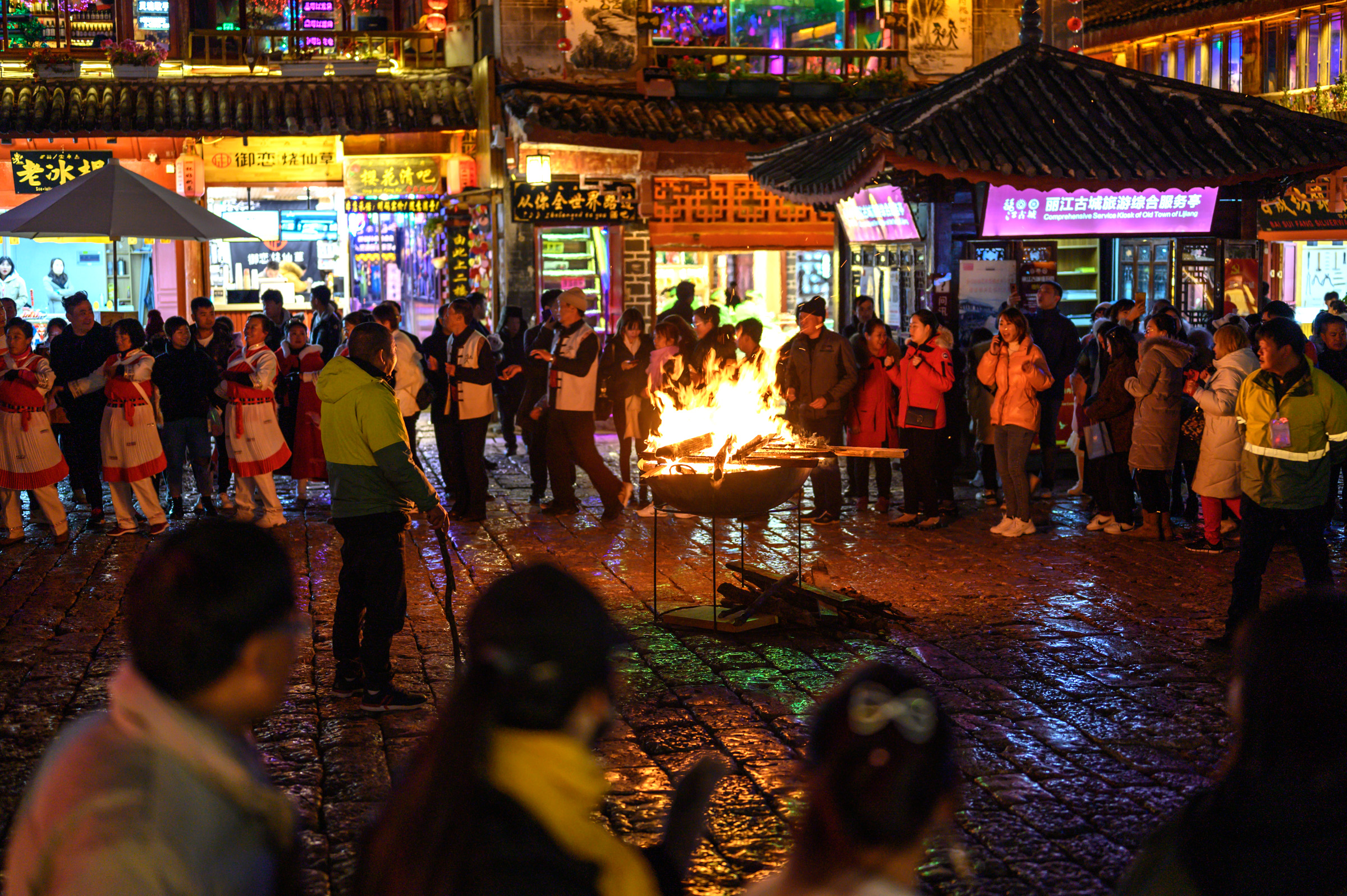 丽江古城四方街旅游攻略,大理丽江古城四方街