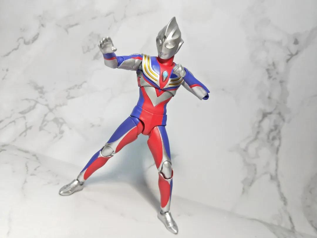 光的继承者图片,shf系列迪迦奥特曼开箱视频