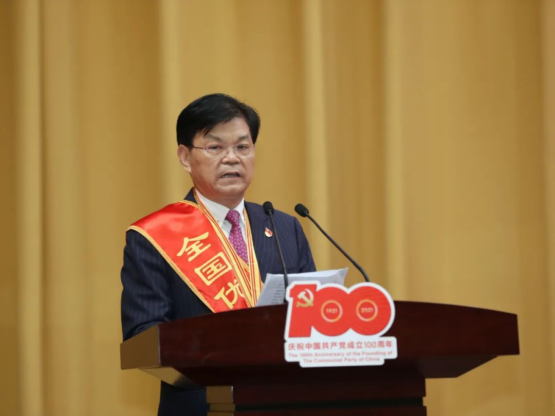 苏州召开庆祝中国*产党共**成立100周年座谈会暨市“两优一先”表彰会议