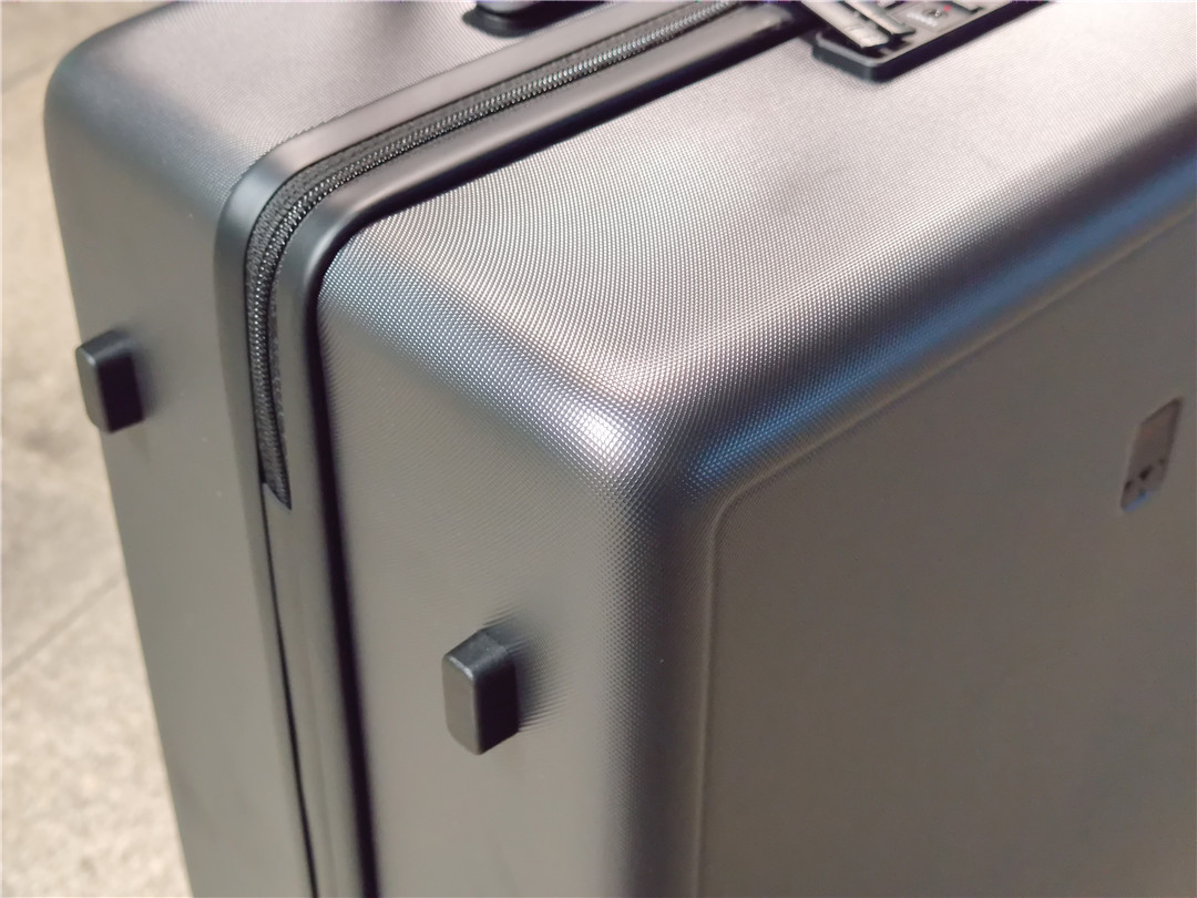 推荐一款旅行行李箱地平线8号,地平线8号旅行箱20寸登机拉杆箱