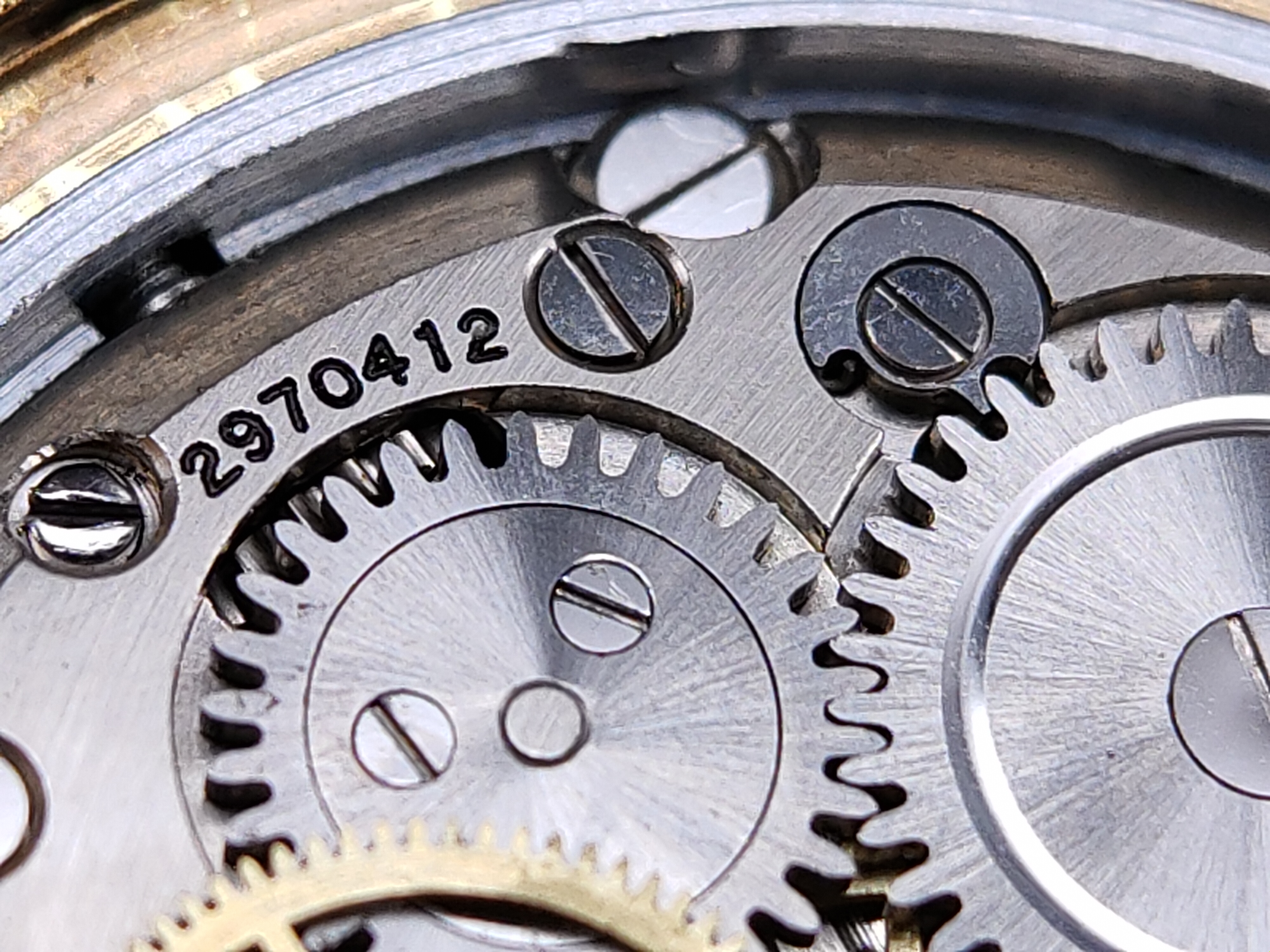 天梭哪款适合27岁男士,天梭哪个系列比较经典