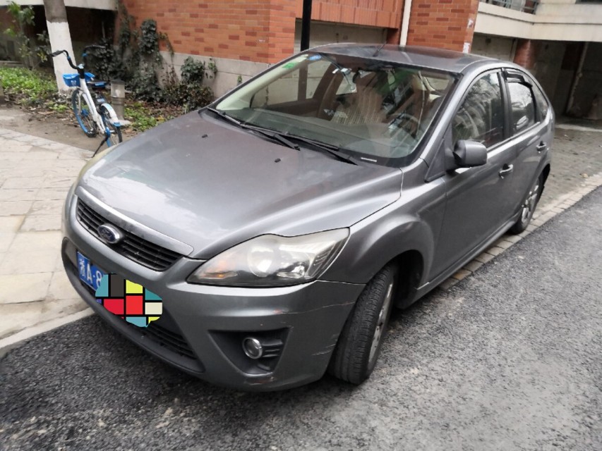 经典福克斯两厢还有人开吗,福克斯两厢新款对比老款