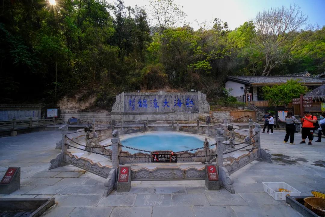 这是一个充满生机的公园怎么说,这是一个充满生机的国度朗诵