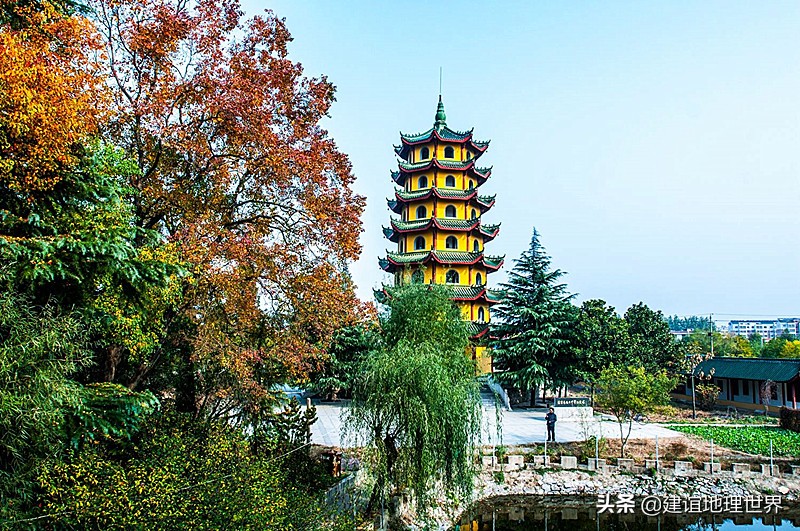 江苏人口最多的县沭阳，有一个历史名园，与一个著名历史人物有关