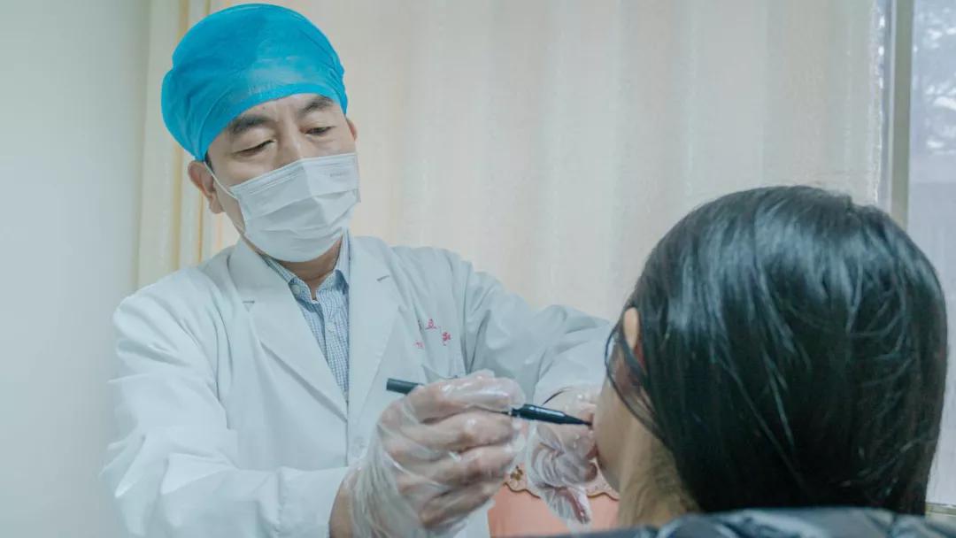 医疗美容诊所搬迁需要什么手续,医疗美容门诊变更