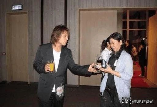 伍佰的人生经历,伍佰人生巅峰时期