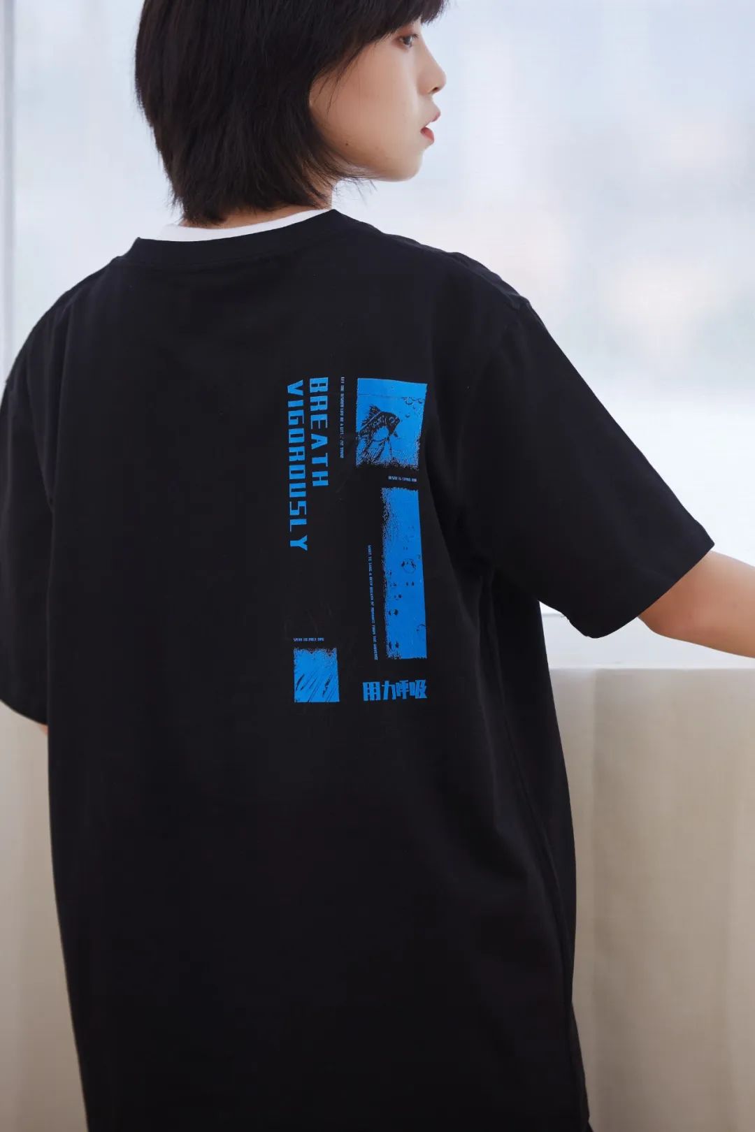 休息天与朋友们一起放松,朋友们出来放松心情