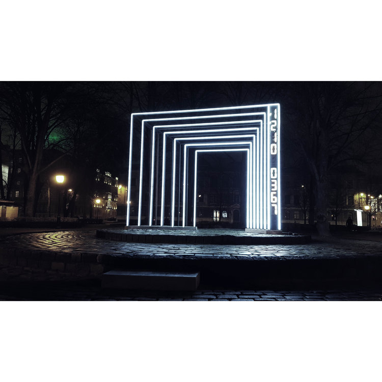 100种艺术装置,700个艺术装置