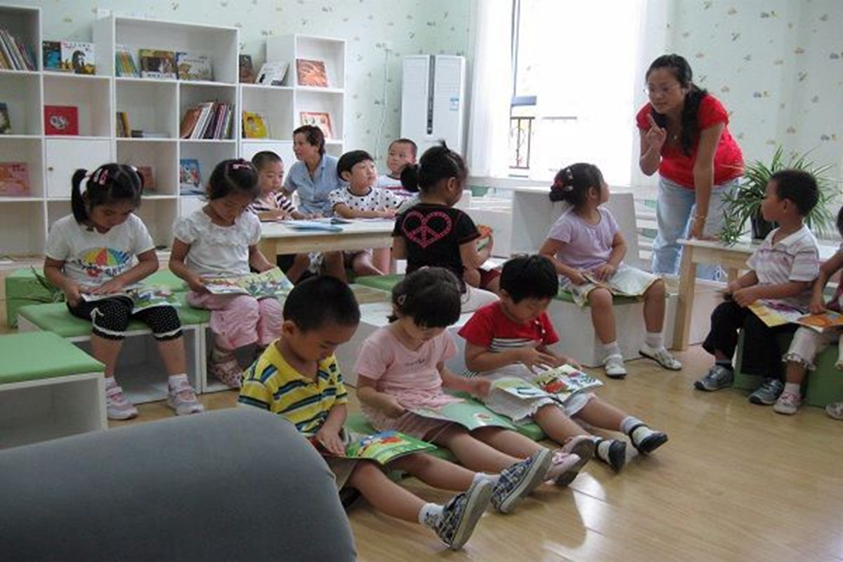 宝妈为防幼儿园老师探查家庭情况，剪掉孩子衣服标签，有必要吗？