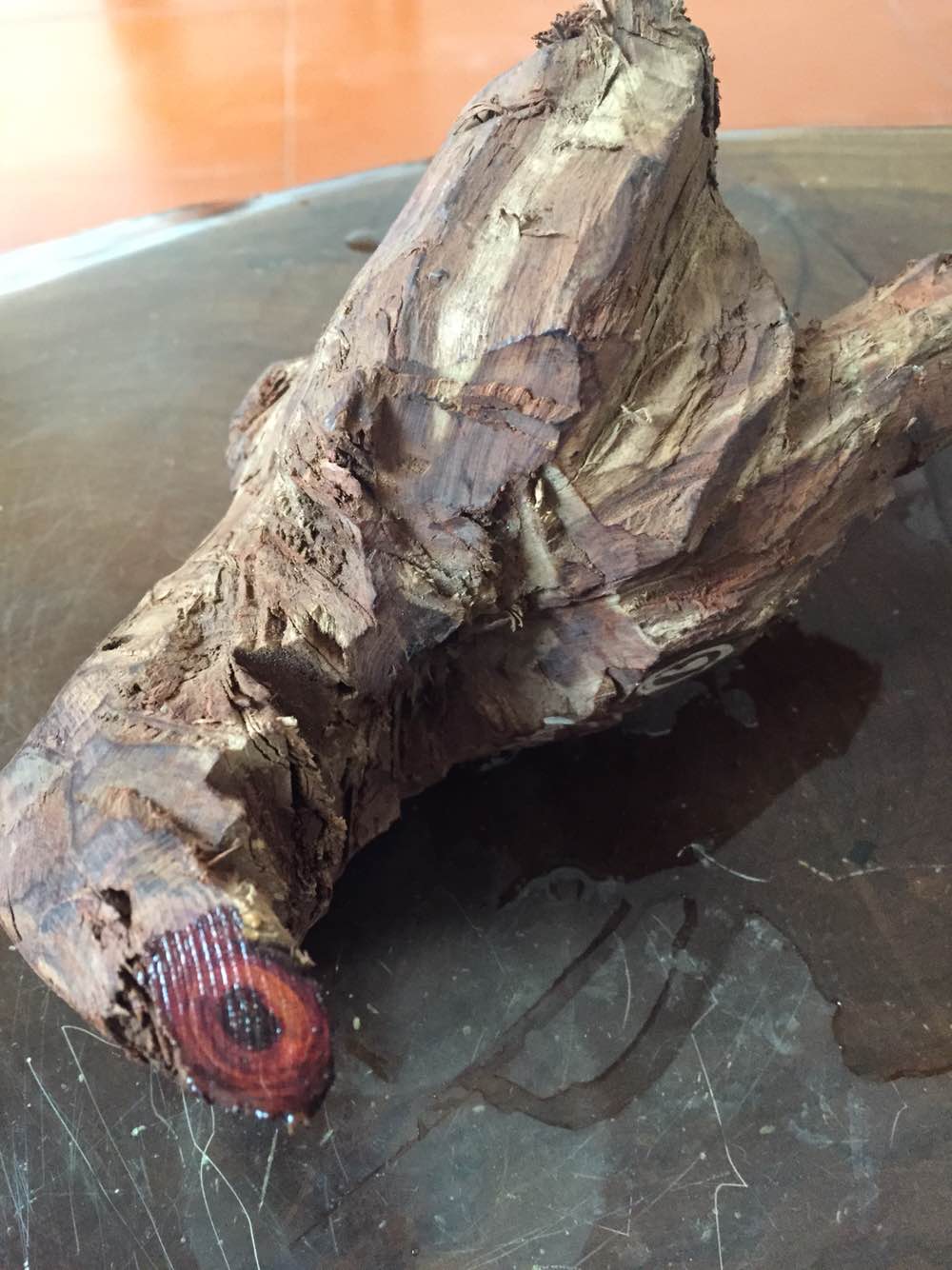 海南黄花梨与降香黄檀的区别,降香黄檀与海南黄花梨的区别