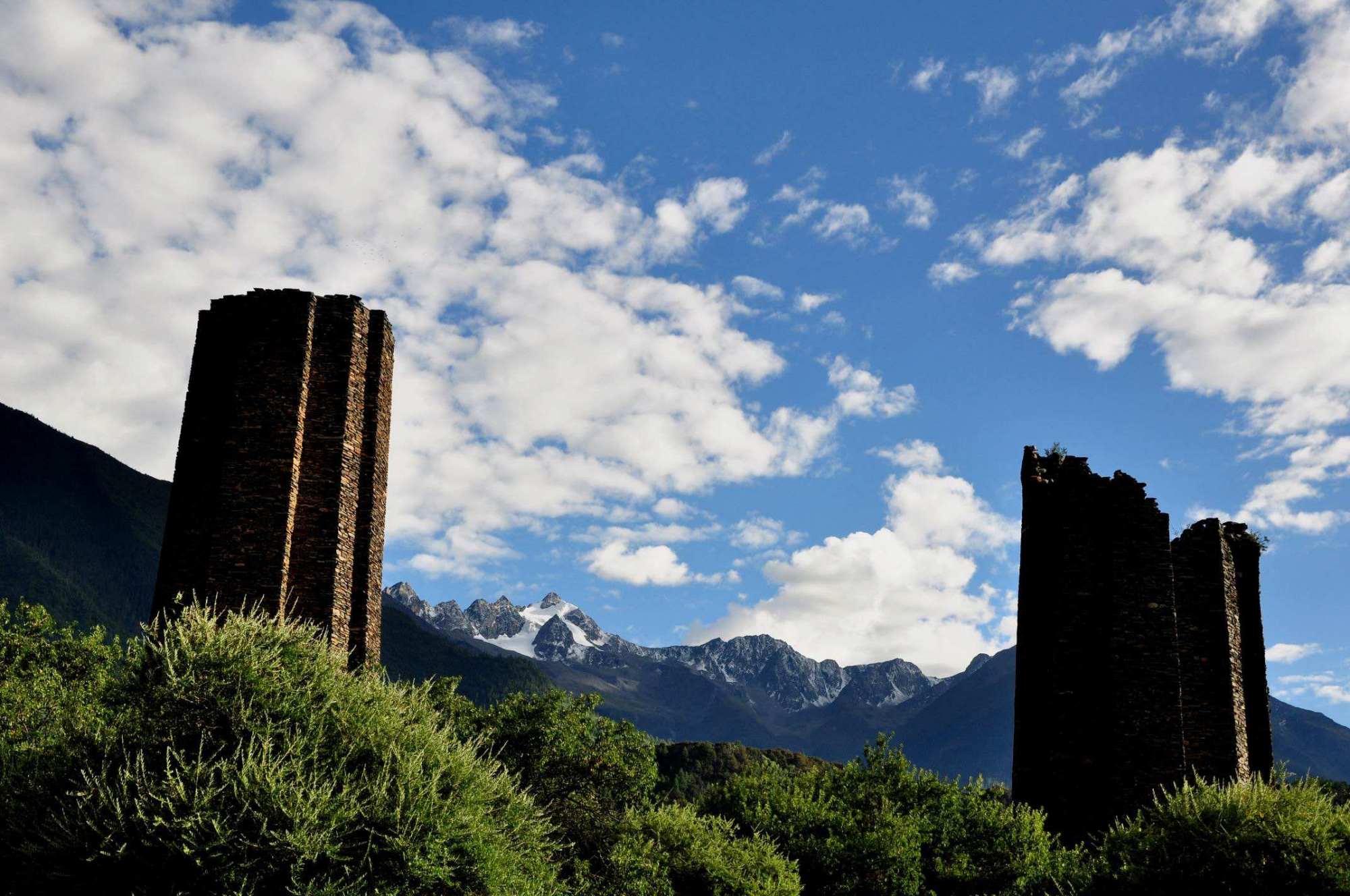 女孩独自一个人去旅游的心理,独自一人去西藏在哪里最好