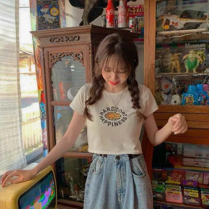 买百搭的衣服不撞款的t恤,春夏最值得穿的t恤