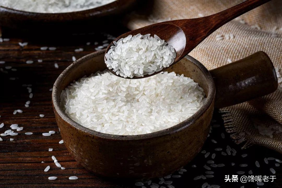 大米库房怎么放不生虫,为什么超市大米敞开放也不坏