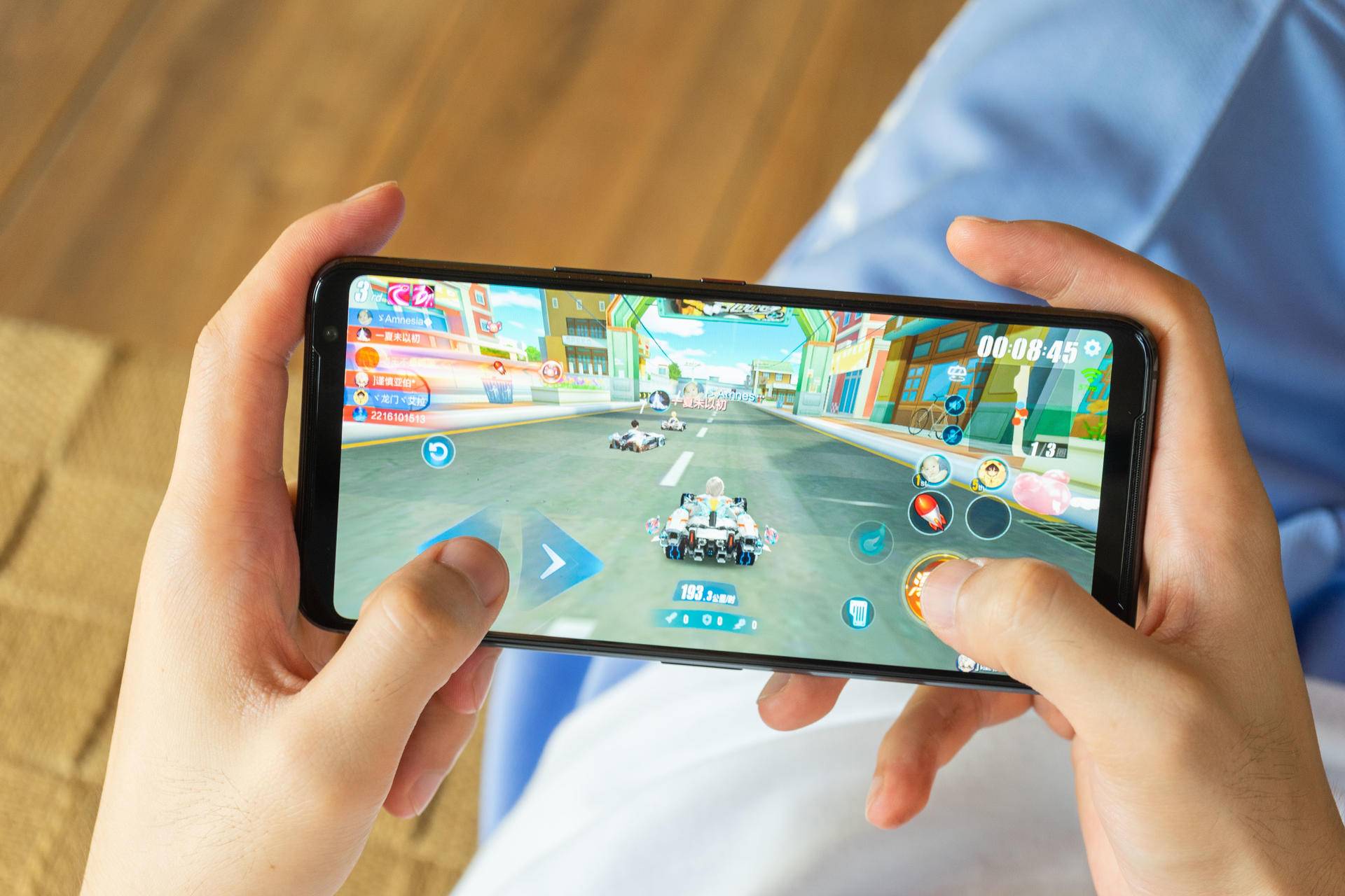 rog游戏手机3支持5g,rog游戏手机3买哪个配置