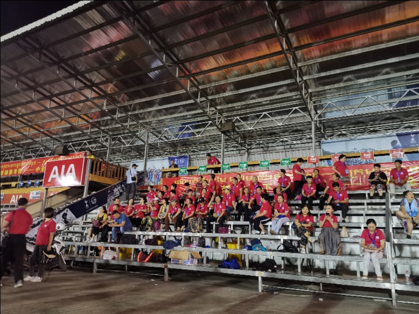 11月5日金边AIA球场中全华商足球队VS柬埔寨国防队！