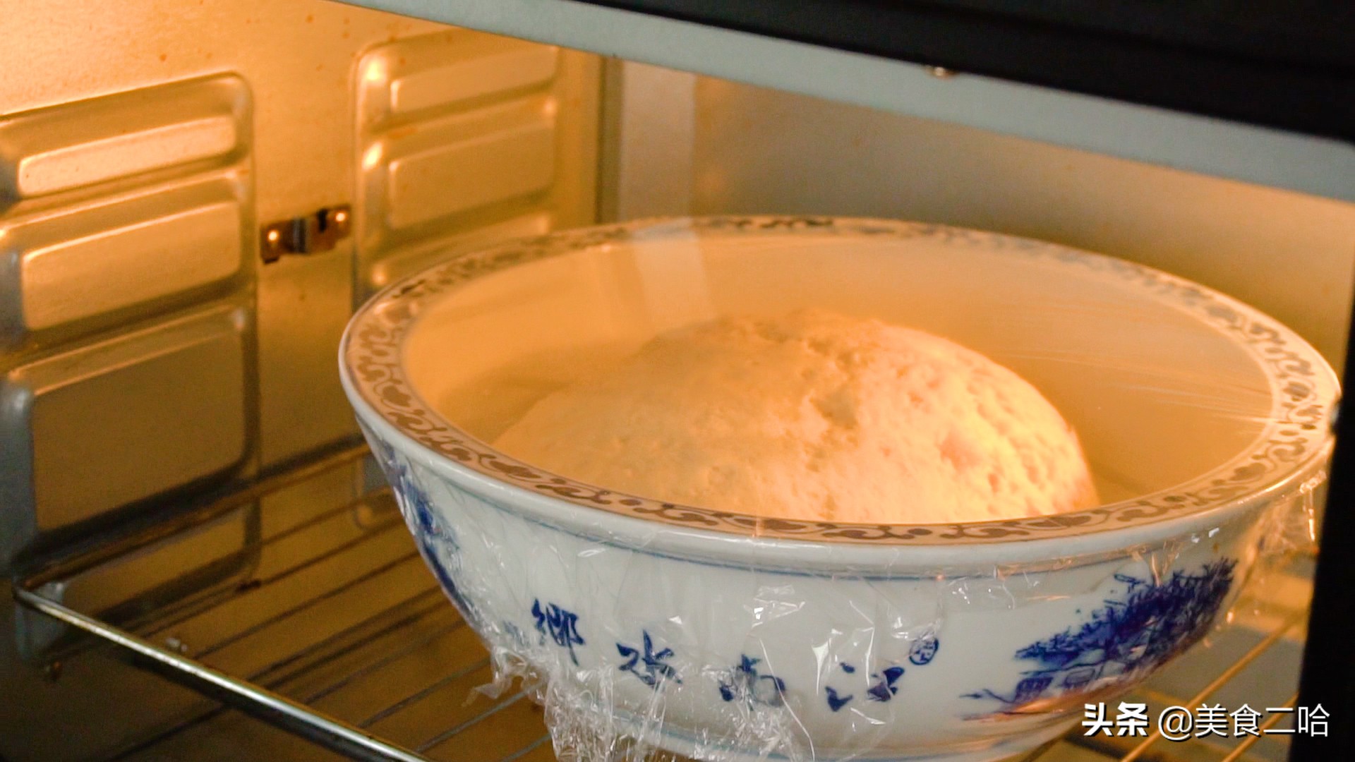 天气冷面粉如何发酵,天气冷面团发快的办法