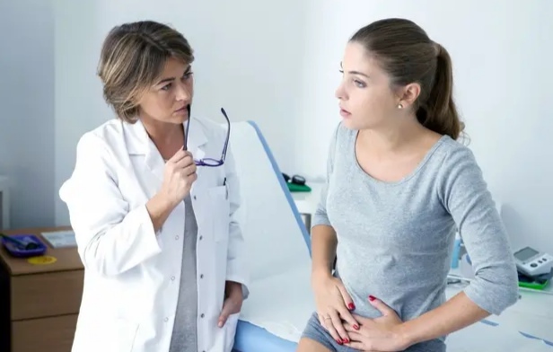 外阴白斑也是白癜风吗,怎么判断外阴白斑还是白癜风