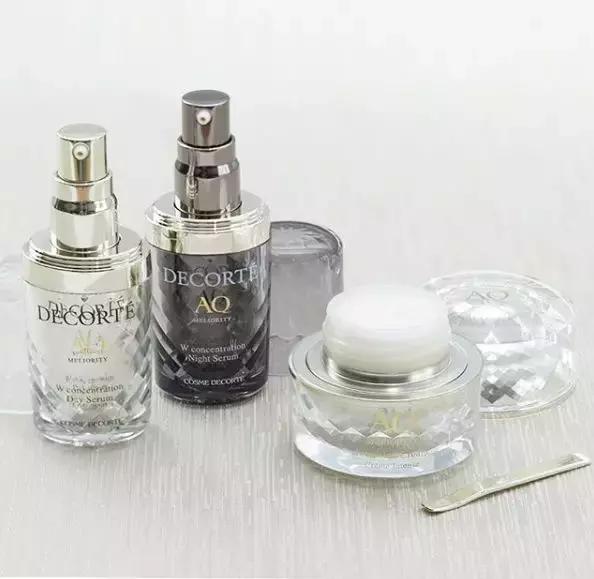 一支口红35万!一瓶面霜78万!瞬间觉得自己的化妆品一点都不贵!