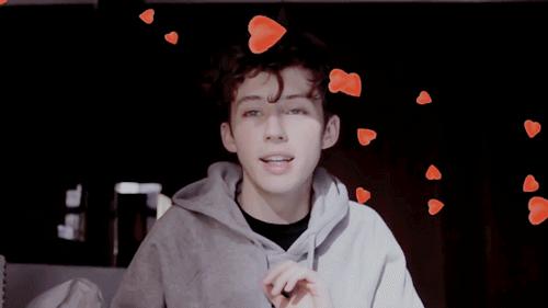 香奈儿御用男模特,香奈儿最帅男模