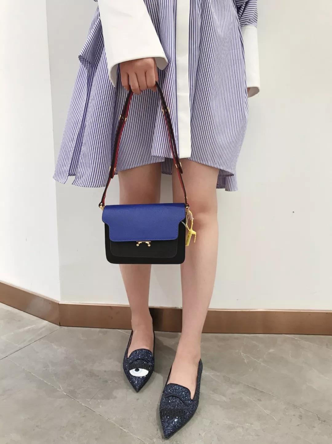 娜扎穿衣搭包包,30多个包包