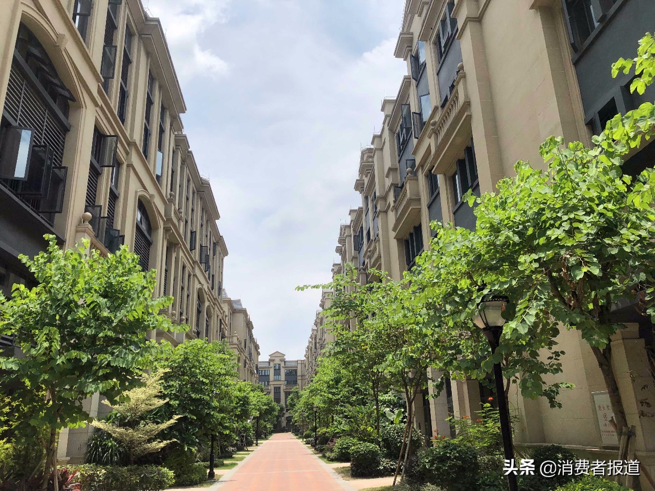 商业住宅40年到期后怎么办,住宅变更商用房还能变回住宅吗